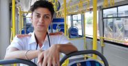 Halk otobüsü kadın şoföre emanet