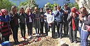 Hayırsevere öğretmen ve öğrencilerden vefa (Videolu)