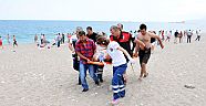 İlk müdahalede yaşama dönen turist yolda öldü