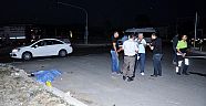 Kamyon otomobille çarpıştı: 1 ölü 3 yaralı