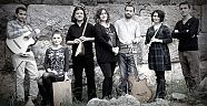 Kayıp çocuklar için şarkı söylediler