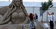 Kum Heykel  kapılarını açtı 
