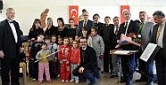 Münevver teyze orkestra yönetti