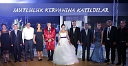 Mutluluk kervanına katıldılar