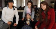 Öğrenciler huzurevinde
