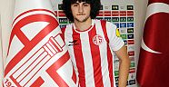Oğuz’un idolu Emre ve Alonso
