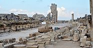 Perge’de antik cadde açılıyor