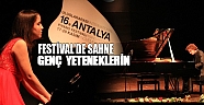 Piyano Festivali'nde genç yetenekler sahneye çıktı