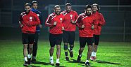 Semih ve Enough bugün katılıyor