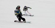 Snowboardcular Saklıkent'te   