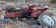 Traktör  şarampole  yuvarlandı: 1 ölü!