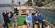 Turistlerin tekne keyfi