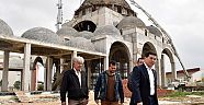 Tütüncü Camii inşaatını inceledi.