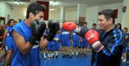 Tütüncü en büyük spor okulunda