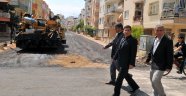 Tütüncü Ulus’ta asfaltı yapılan sokakları gezdi