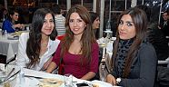 Üç arkadaş Kaleiçi’nde