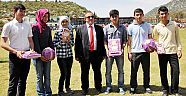 Ulusal egemenliği en iyi anlatanlara ödül