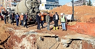 Üstgeçiş ayaklarının betonu döküldü 