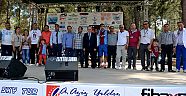 Vali Öztürk yayla şenliğinde