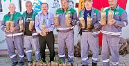 Vatandaşlara fidan dağıttılar