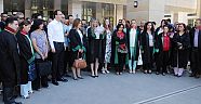 Yakılan kadının avukatına saldırı kınandı