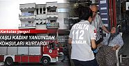 Yaşlı kadını yangından komşuları kurtardı!