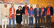 Zirveye çıkan türk,e altın