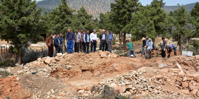 Tarihi kilisede kazı çalışması başlatıldı