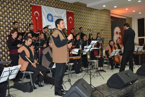 Tasavvuf müziği topluluğu Elmalı’da büyüledi