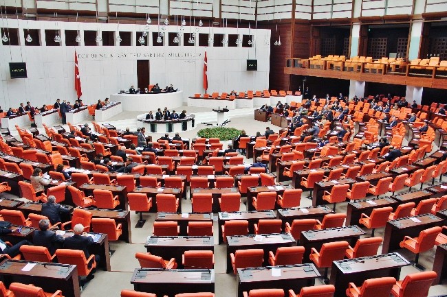 TBMM GENEL KURULUNDA TORBA YASA TEKLİFİ GÖRÜŞMELERİ