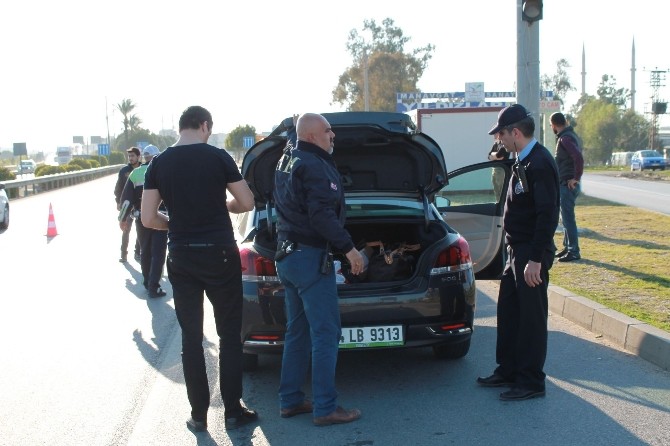 TEM Ve Asayiş Ekipleri D-400’de Araçları Didik Didik Arıyor