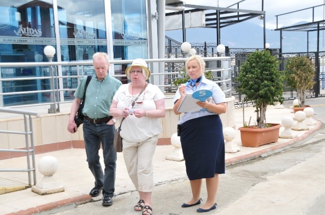 Thomson Spırıt üçüncü kez Alanya Limanı’nda