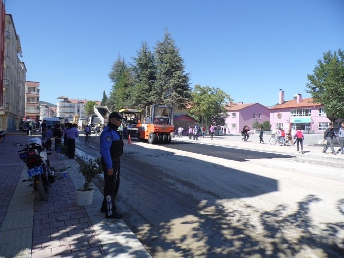 Toplum destekli polis ekiplerinden öğrenci ve servis şürücülerine uyarılar