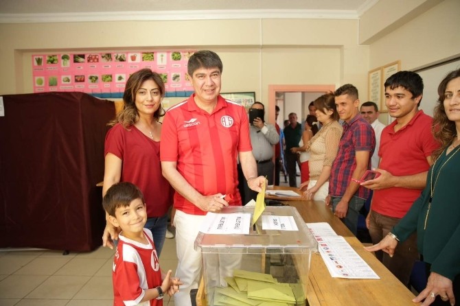 Türel, Oyunu Antalyaspor Formasıyla Kullandı