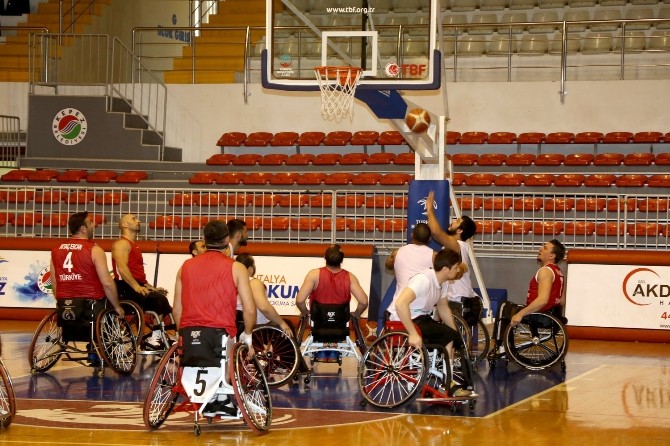Türkiye Tekerlekli Sandalye Basketbol Milli Takımı, ’Olimpiyat ve Paralimpik’ oyunlarına Antalya’da hazırlanıyor