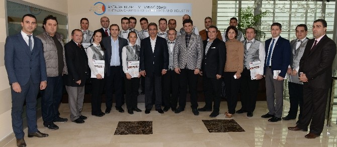 Türkiye'nin ilk 'Mesleki Yeterlilik Belgesi'ne sahip restoran şefleri