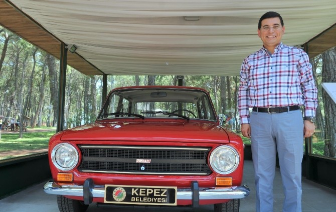 Tütüncü’den Antalya’ya Nostaljik Araç Koleksiyonu