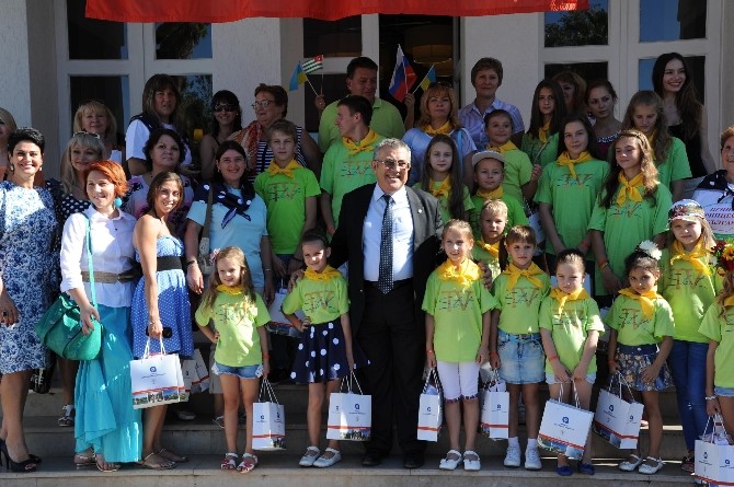 Ukrayna Uluslararası Çocuk Festivali Kemer'de