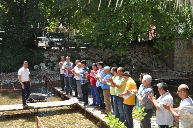 Uslu, seçim çalışmalarına Kumluca’da devam etti