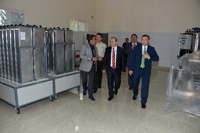 VALİ ÖZTÜRK, BİYOLOJİK MÜCADELE ŞİRKETİNDE İNCELEMELERDE BULUNDU