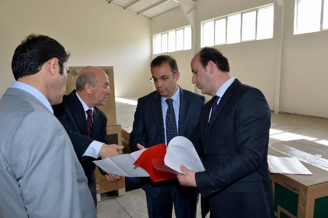 Vali Türker, 112 Acil Çağrı Merkezi’ni ziyaret etti