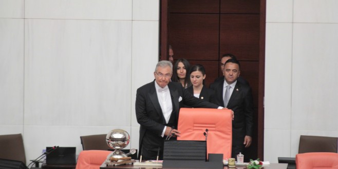 Vekiller 17 Kasım'da yemin edecek