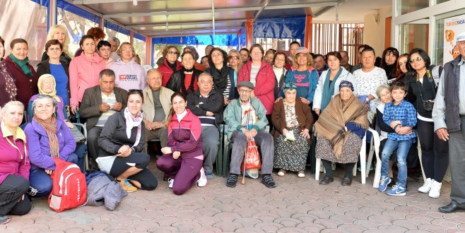 Yaşlılara saygı ziyareti