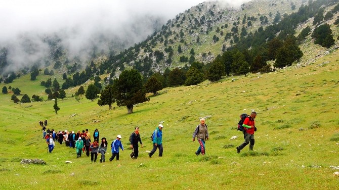 Yaylalarda yürüdüler