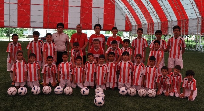 Yaz Spor Okuluna yoğun ilgi