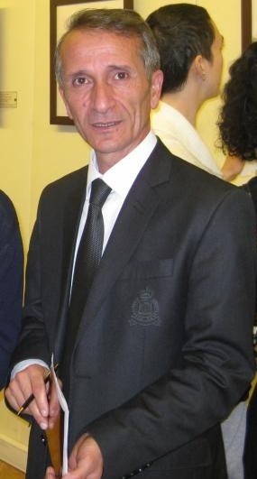 Yazar Akın Avrupa yolcusu
