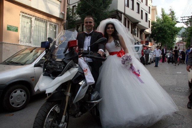 Yunus timleri gelin almaya motorlarıyla gitti